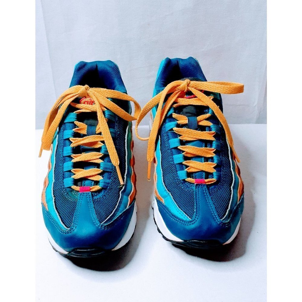 Nike Air Max 95 Big Kid's Sneakers - Picture 8 of 8